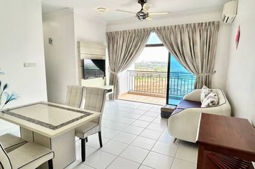 Seri Austin Luxury Apartment