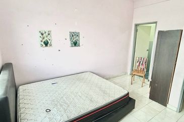 Indah Court Apartment