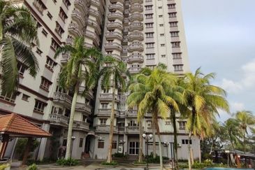 Dwi Mahkota Condominium