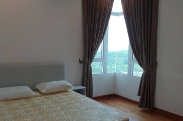 1Medini & Medini Signature