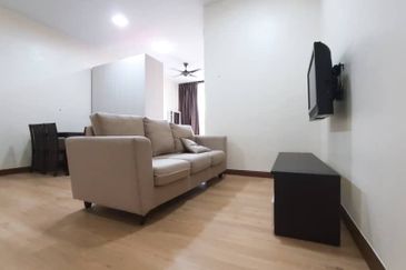 Dedaun Hijau (Greenfield Regency)