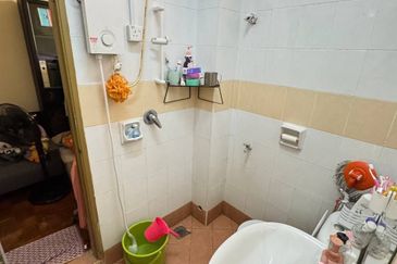 Jalan Aliff Harmoni 4/3