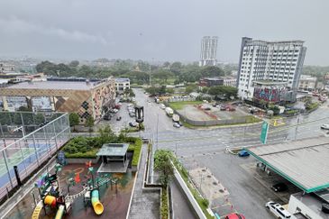 Sky Loft Premium Suites, Bukit Indah