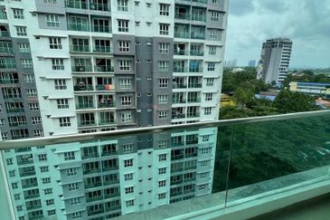 Seasons Luxury Apartments @ Amara Larkin