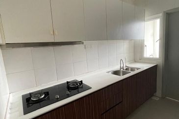 Seasons Luxury Apartments @ Amara Larkin