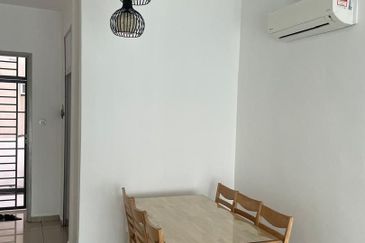 Seasons Luxury Apartments @ Amara Larkin