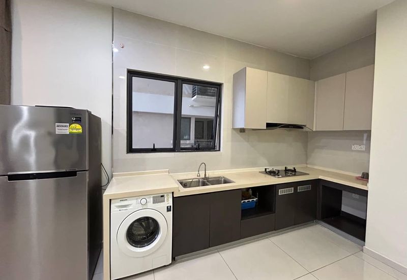 Baypoint @ Country Garden Danga Bay