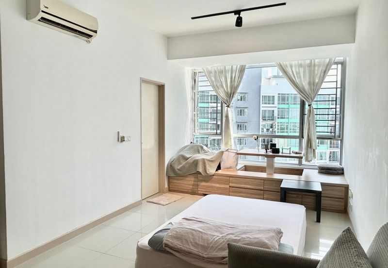 Dedaun Hijau (Greenfield Regency)