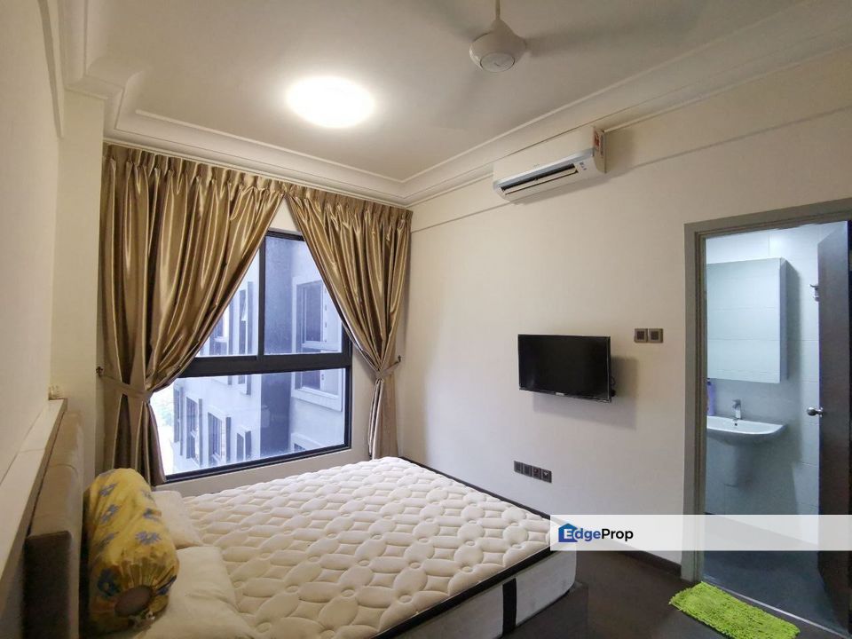 V @ Summer Place, Johor, Johor Bahru