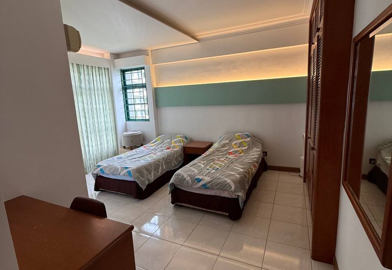 The Straits View, Bandar Baru Permas Jaya