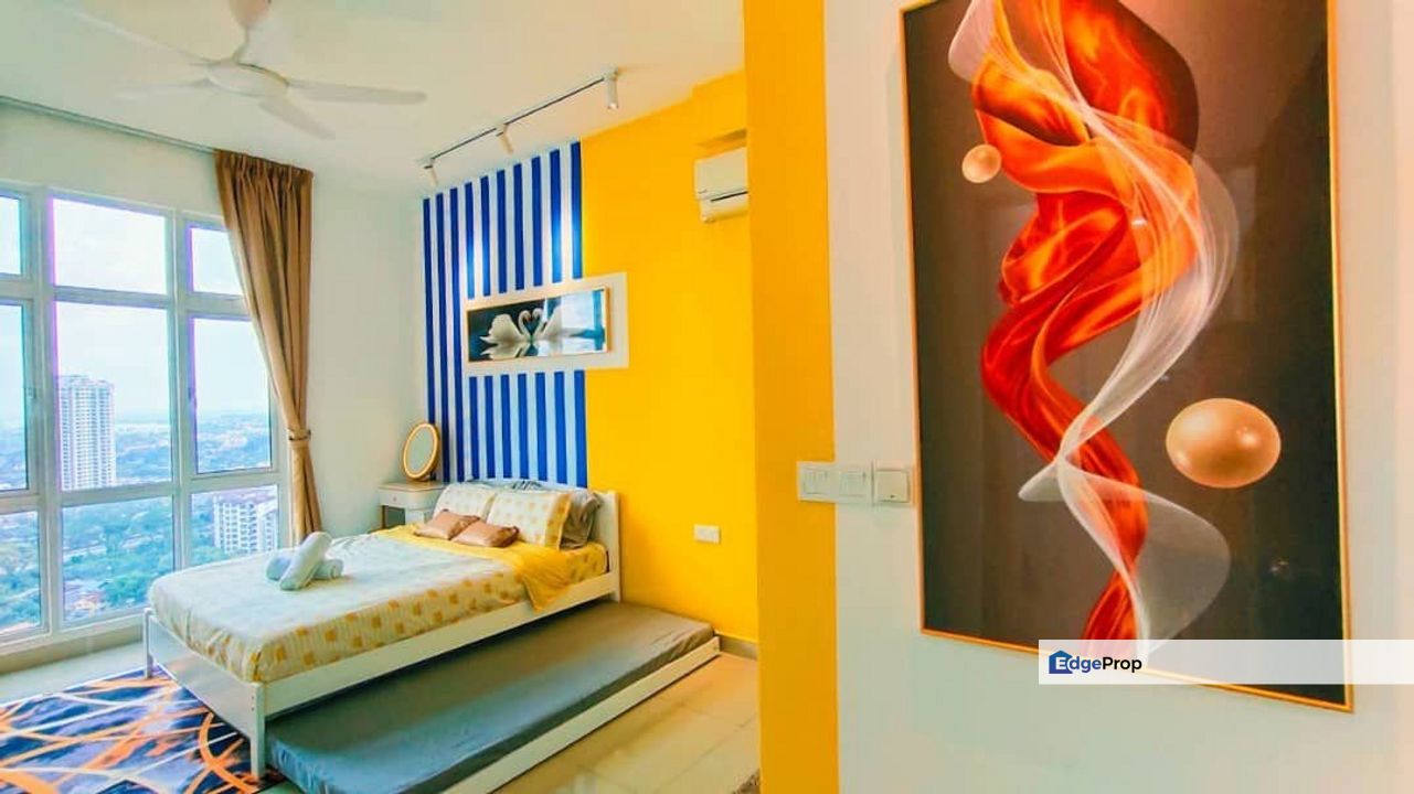 Twin Galaxy, Johor, Johor Bahru