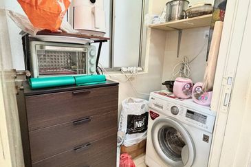 Seri Austin Luxury Apartment