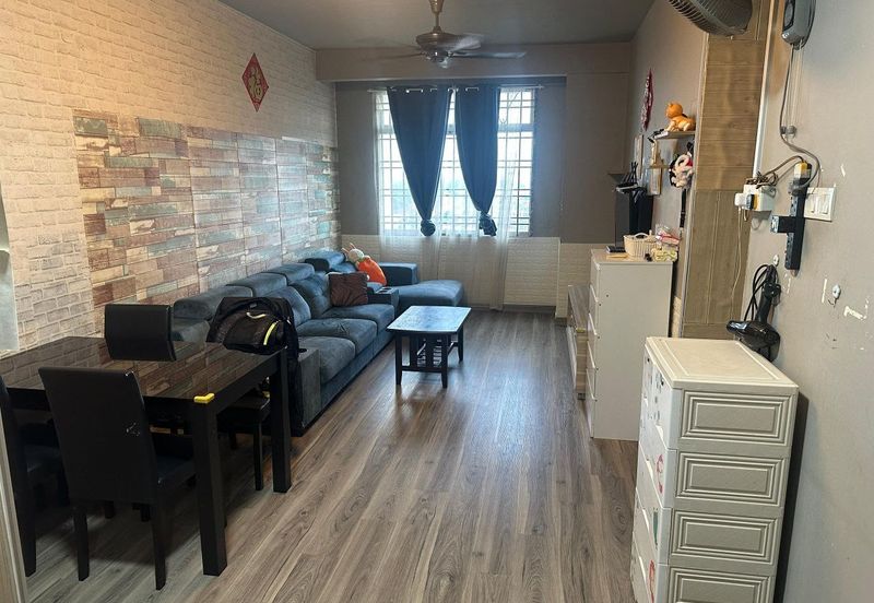 Indah Court Apartment