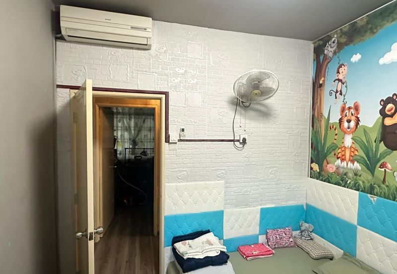 Indah Court Apartment