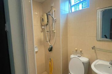 Sri Samudera Seaview Residence Suites