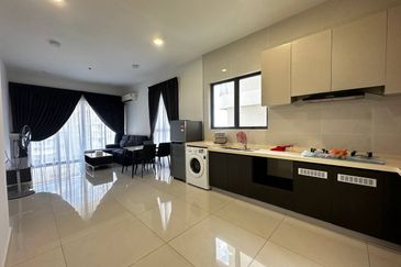 Baypoint @ Country Garden Danga Bay