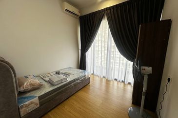 Baypoint @ Country Garden Danga Bay