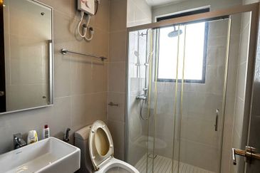 Baypoint @ Country Garden Danga Bay