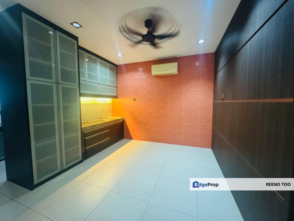 Renovated 2.5 sty House in Bukit Tinggi 2 , Selangor, Klang