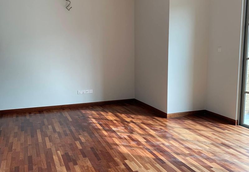 Charming Essex, Setia Eco Templer