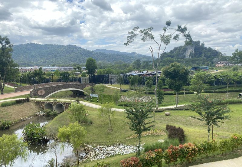 Charming Essex, Setia Eco Templer