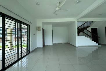 Semi D Corner Subang Bestari U5