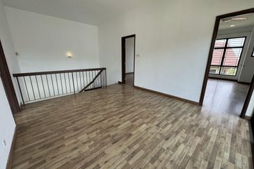 Semi D Corner Subang Bestari U5