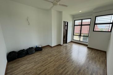 Semi D Corner Subang Bestari U5