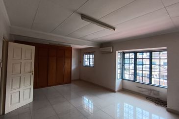 Bandar Sri Damansara Freehold Terrance house 