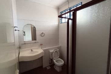 Bandar Sri Damansara Freehold Terrance house 