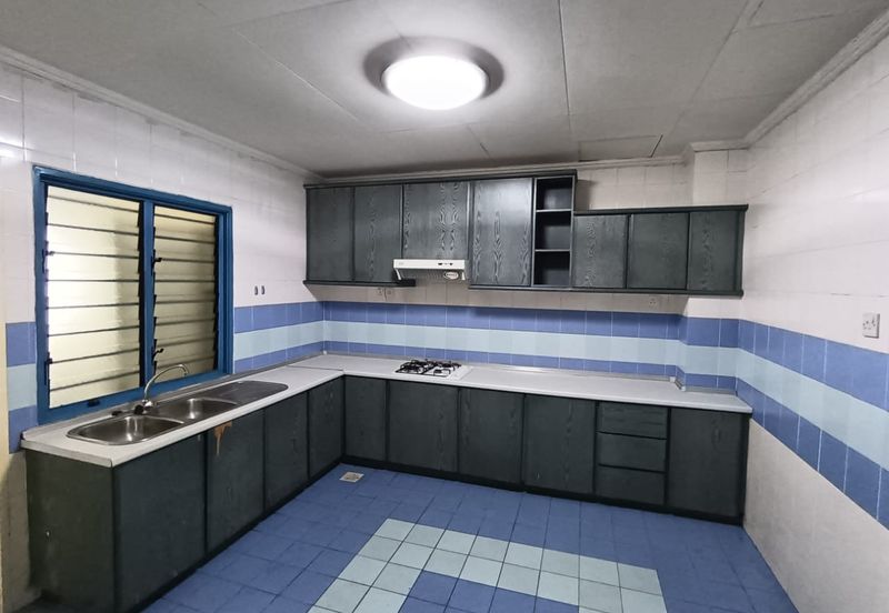 Bandar Sri Damansara Freehold Terrance house 