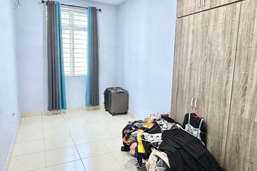 Jalan Setia Tropika 4/1