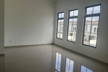 Tate Dalton @ Eco Botanic 2