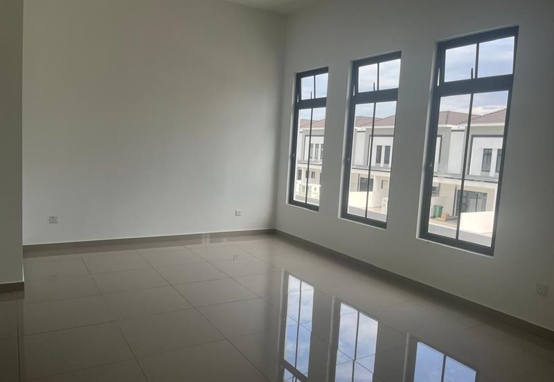 Tate Dalton @ Eco Botanic 2