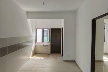 Taman Saujana Jaya Kelapa Sawit Brand New 