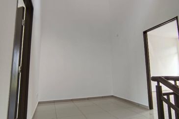 Taman Saujana Jaya Kelapa Sawit Brand New 