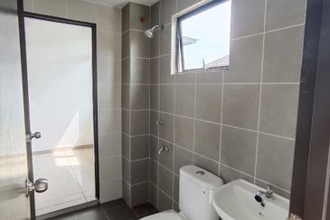 Taman Saujana Jaya Kelapa Sawit Brand New 