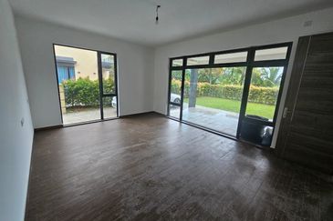 Golf & Resort Forest City, Fringe Villa