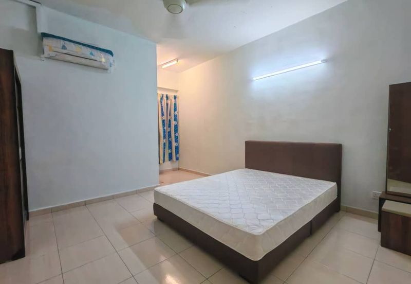 Bangunan Duta Impian (The Embassy Suites)