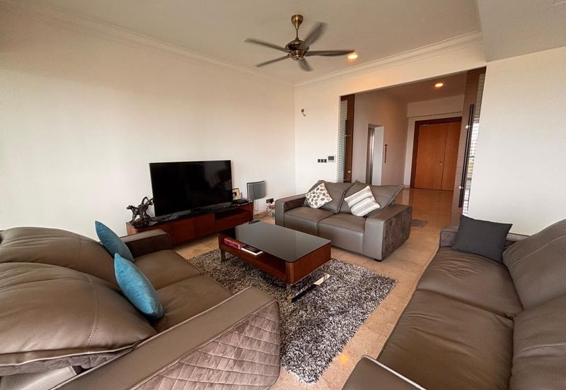 Summerscape Luxury Condominium