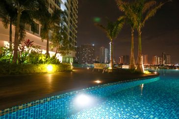 The M @ Medini Macrolink