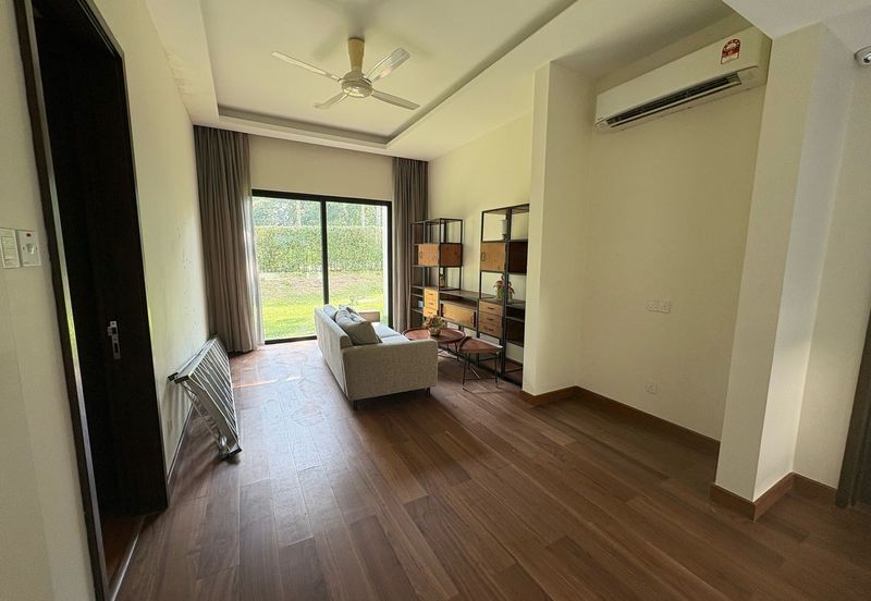 Bayou Creek, Leisure Farm