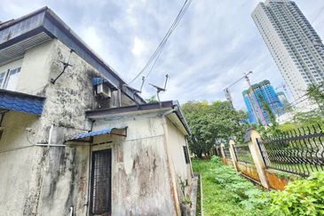 Straits View Bungalow Danga Bay for Sale!!