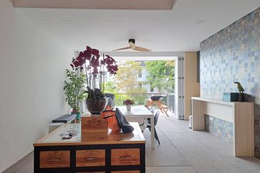 Emerald Bay @ Puteri harbour