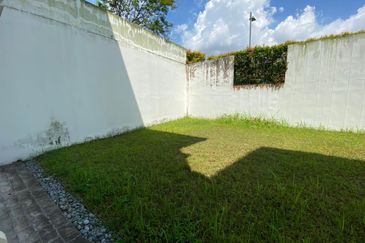 Emerald Bay @ Puteri harbour