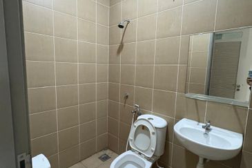 Danga Bay Johor Bahru Bungalow For Sale, Fully Renovated Beauty