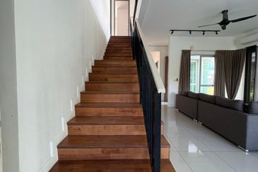 Danga Bay Johor Bahru Bungalow For Sale, Fully Renovated Beauty