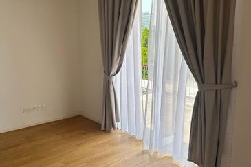 Emerald Bay @ Puteri harbour