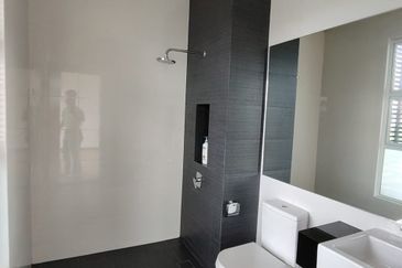 Isola Villa @ Senibong Cove