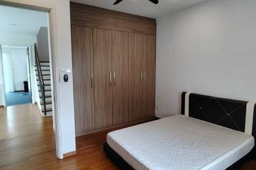 Isola Villa @ Senibong Cove